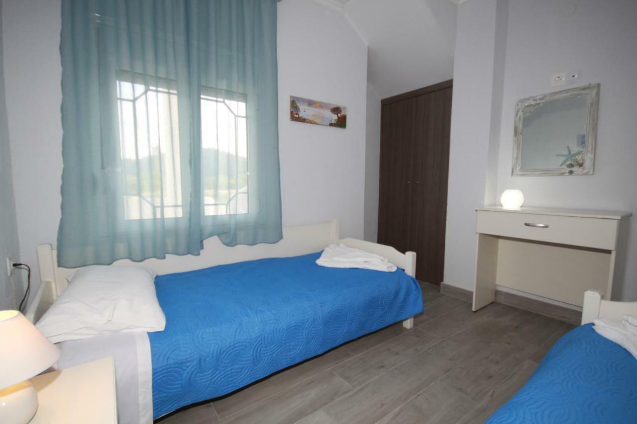 Zephyros Family Apartments Ormos Panagias Exterior foto